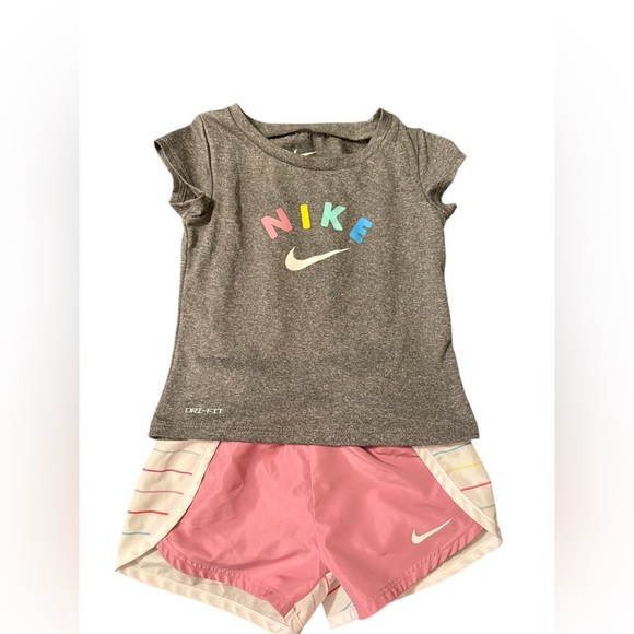 Nike Gray and Pink Kids Matching Set - Picture 2 of 8